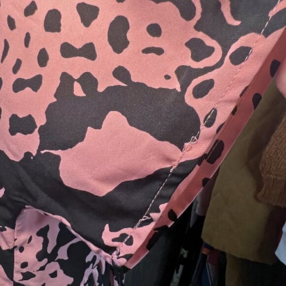 URBAN THREADS Oversized Button Down Smock Dress Pink & Black Abstract Size 6 - Picture 10 of 10